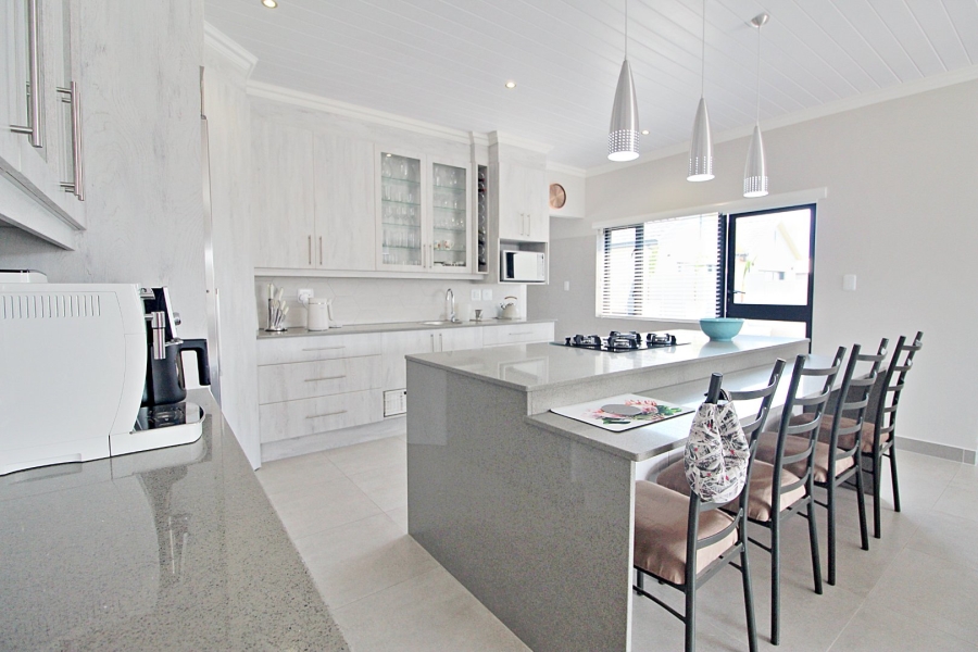 3 Bedroom Property for Sale in Reebok Western Cape